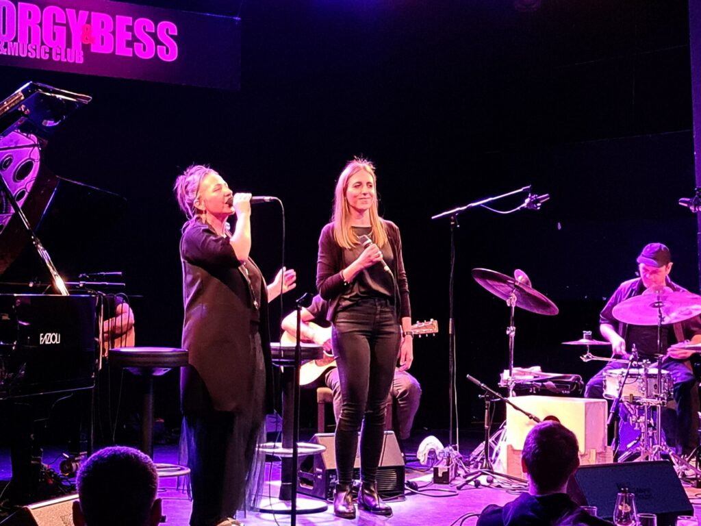 Waltraud Köttler mit Band im Porgy & Bess in Wien, Februar 2023 – Konzertfoto 6