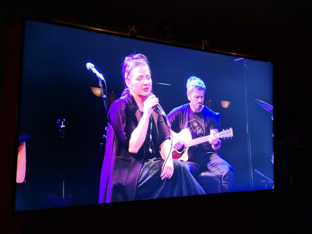 Waltraud Köttler mit Band im Porgy & Bess in Wien, Februar 2023 – Konzertfoto 7