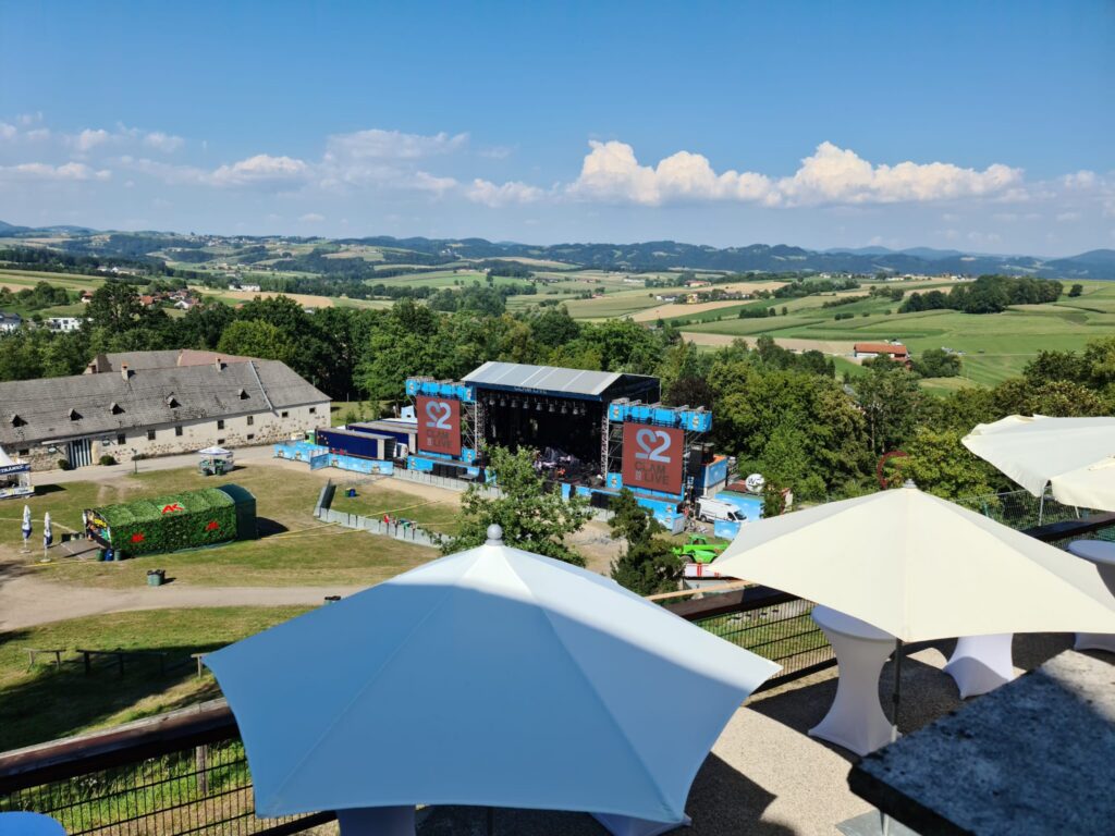 Nick Cave & The Bad Seeds auf Burg Clam, 5. August 2022 – Konzertfoto 1