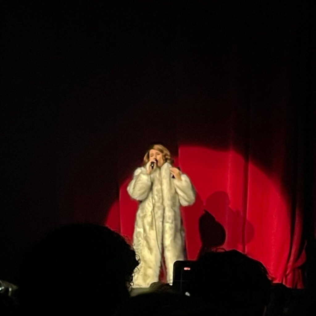 Raye in Zürich, 11. Februar 2026 – Konzertfoto 1