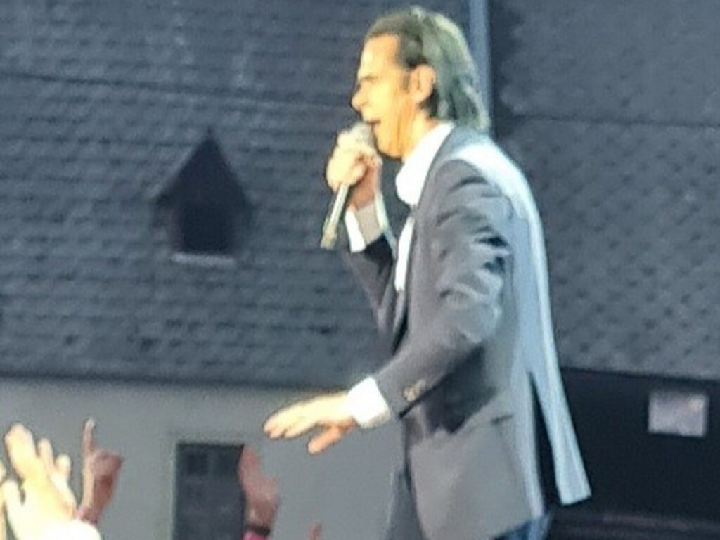 Nick Cave & The Bad Seeds auf Burg Clam, 5. August 2022 – Konzertfoto 6