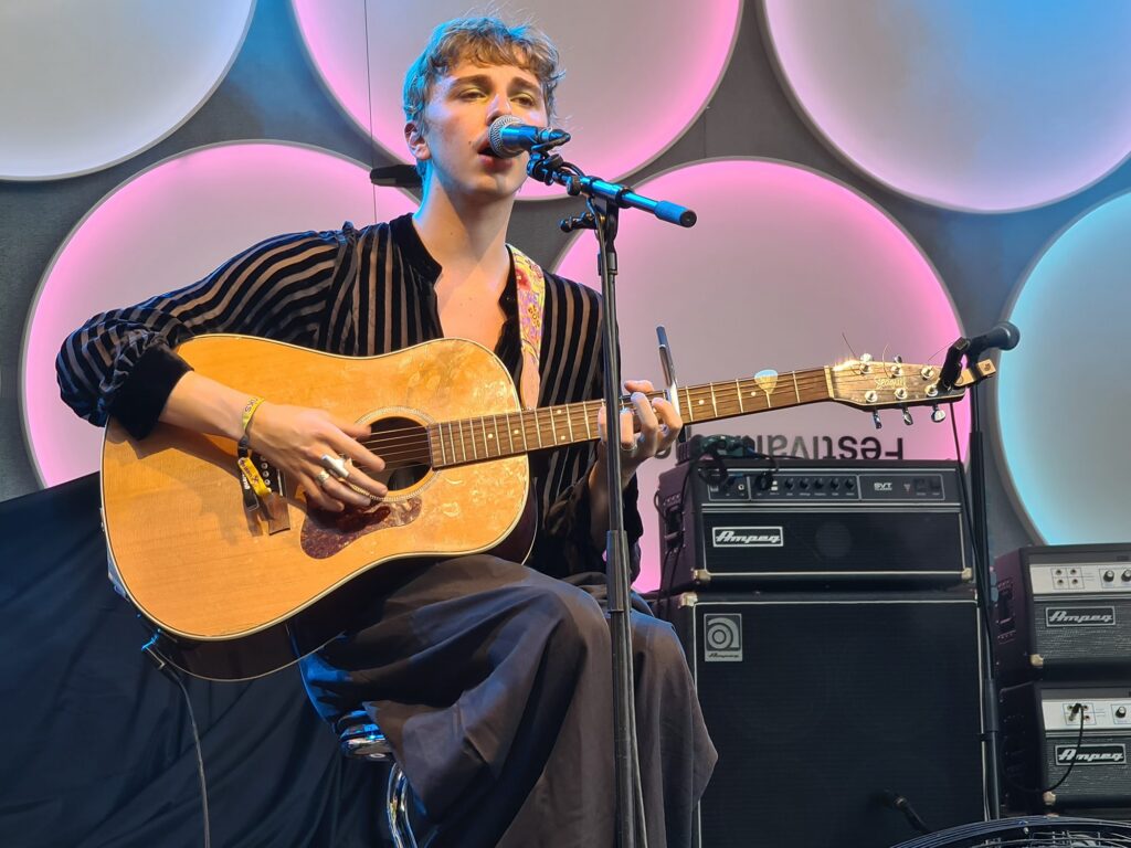 Oskar Haag beim Poolbar-Festival in Feldkirch, 14. August 2026 – Konzertfoto 2
